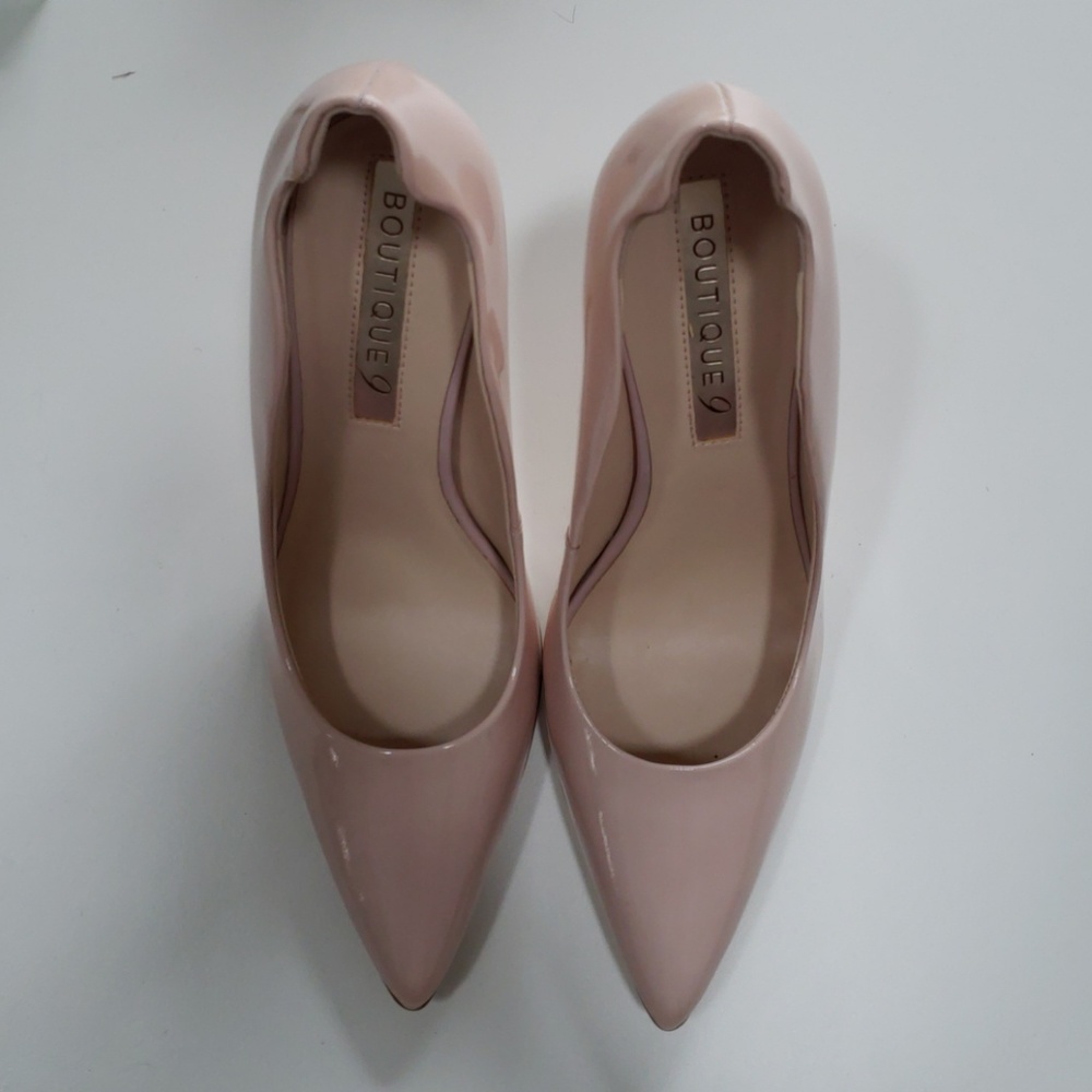Boutique 9 nude pumps